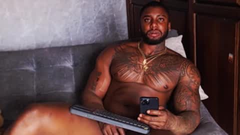 Snapshot of tairontucke chatting on December 24, 2024, 8:16 pm Tairon Tucke online show from December 24, 2024, 8:16 pm