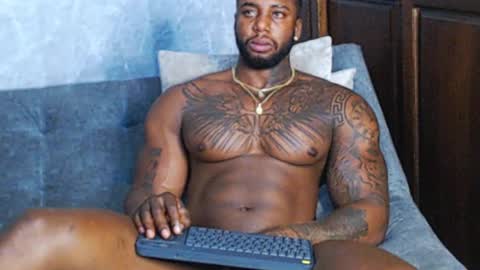 Snapshot of tairontucke chatting on December 26, 2024, 2:33 am Tairon Tucke online show from December 26, 2024, 2:33 am