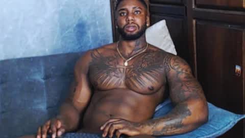 Snapshot of tairontucke chatting on December 28, 2024, 10:55 pm Tairon Tucke online show from December 28, 2024, 10:55 pm