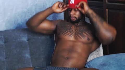 Snapshot of tairontucke chatting on January 6, 2025, 12:16 am Tairon Tucke online show from January 6, 2025, 12:16 am