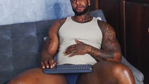 Snapshot of tairontucke chatting on January 6, 2025, 11:42 pm Tairon Tucke online show from January 6, 2025, 11:42 pm