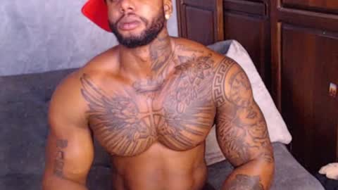 Snapshot of tairontucke chatting on February 2, 2025, 8:02 am Tairon Tucke online show from February 2, 2025, 8:02 am