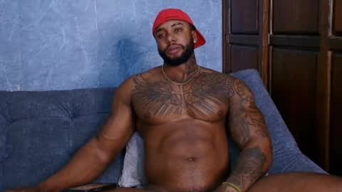 Snapshot of tairontucke chatting on February 11, 2025, 6:40 am Tairon Tucke online show from February 11, 2025, 6:40 am