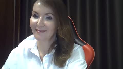 taisialucky77 online show from October 5, 2025, 6:50 pm