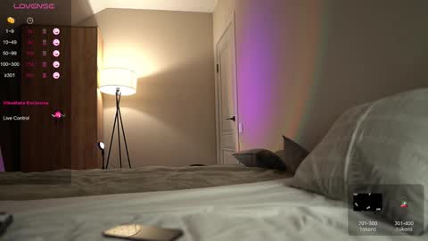 Taison online show from October 26, 2025, 7:42 pm