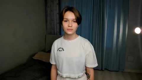 Snapshot of taitechill chatting on February 4, 2025, 2:07 am Jessi online show from February 4, 2025, 2:07 am