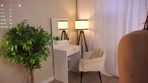 Snapshot of taitechill chatting on September 9, 2025, 1:05 am Jessi online show from September 9, 2025, 1:05 am