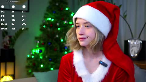 Snapshot of taitehambelton chatting on December 20, 2024, 6:08 am Mia online show from December 20, 2024, 6:08 am
