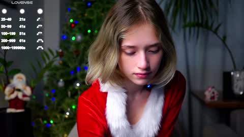 Snapshot of taitehambelton chatting on December 23, 2024, 3:40 am Mia online show from December 23, 2024, 3:40 am