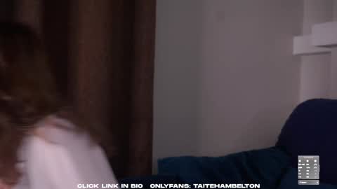 Snapshot of taitehambelton chatting on October 7, 2025, 2:31 am Mia online show from October 7, 2025, 2:31 am