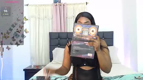 taliana  modelo independiente online show from November 18, 2025, 1:00 am