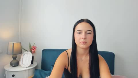 taliasensitive online show from September 23, 2025, 8:39 am