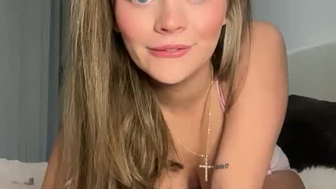 Talia online show from March 17, 2026, 6:22 pm