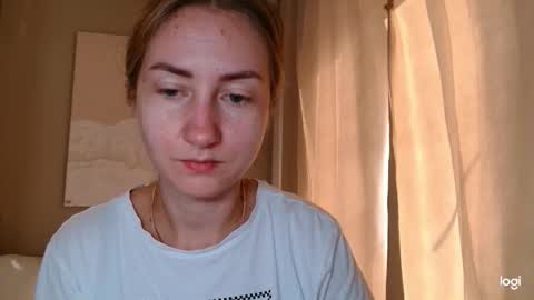  Kira  online show from September 18, 2025, 6:26 am