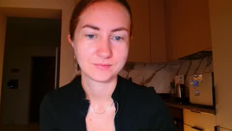  Kira  online show from October 25, 2025, 5:48 am