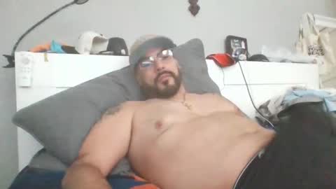 talllatino310 online show from February 8, 2026, 7:39 pm