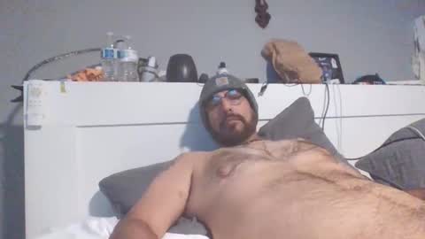 Snapshot of talllatino310 chatting on April 22, 2026, 6:09 pm talllatino310 online show from April 22, 2026, 6:09 pm