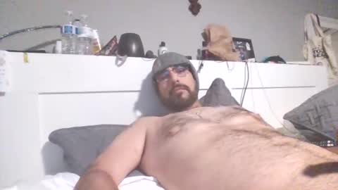 Snapshot of talllatino310 chatting on April 23, 2026, 6:43 pm talllatino310 online show from April 23, 2026, 6:43 pm