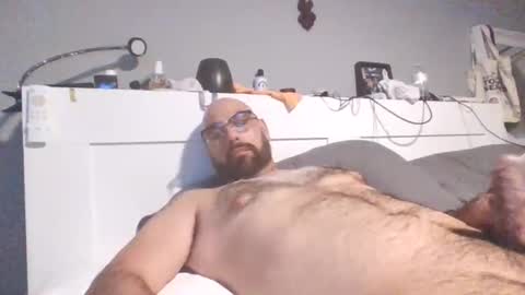 Snapshot of talllatino310 chatting on May 8, 2026, 9:25 am talllatino310 online show from May 8, 2026, 9:25 am