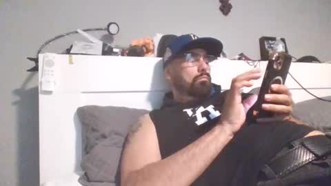 Snapshot of talllatino310 chatting on May 17, 2026, 12:41 am talllatino310 online show from May 17, 2026, 12:41 am