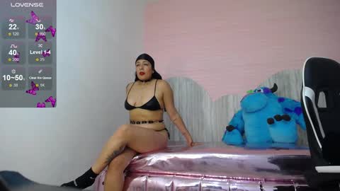 Snapshot of tamara_brown_t chatting on November 6, 2025, 8:10 pm Tamara online show from November 6, 2025, 8:10 pm