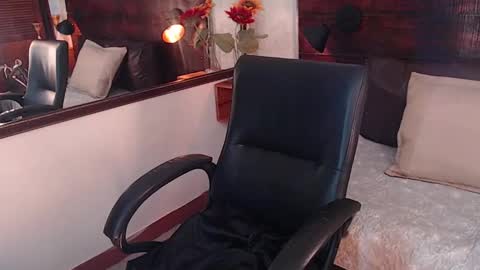    online show from February 1, 2025, 6:19 pm