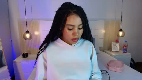 Snapshot of tamara_walter chatting on December 13, 2025, 7:53 pm Tamara online show from December 13, 2025, 7:53 pm