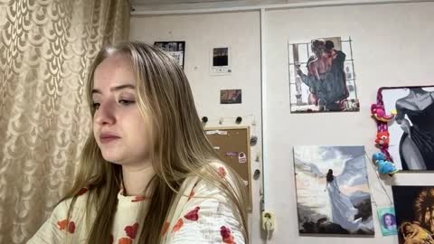 Karina online show from April 2, 2026, 7:33 pm