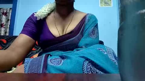 Snapshot of tamilmadhi520 chatting on April 17, 2026, 6:11 pm tamilmadhi520 online show from April 17, 2026, 6:11 pm