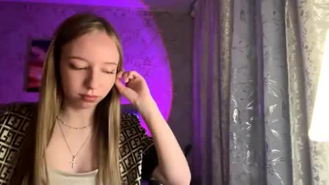 Jenny online show from April 16, 2026, 4:30 pm