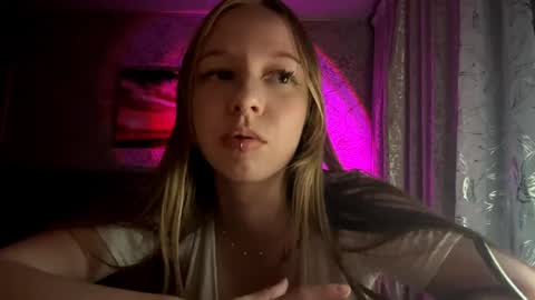Jenny online show from May 8, 2026, 7:08 pm