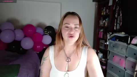 Snapshot of tammy_parker chatting on June 13, 2026, 9:18 am Tammy Parker online show from June 13, 2026, 9:18 am