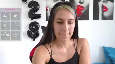 tammy  online show from October 6, 2025, 9:01 pm