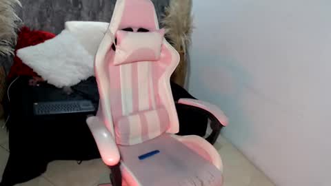 Snapshot of tammycooperr_ chatting on February 9, 2025, 5:50 am tammycooperr online show from February 9, 2025, 5:50 am