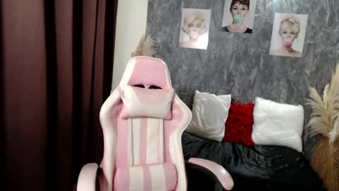 Snapshot of tammycooperr_ chatting on February 21, 2025, 10:17 am tammycooperr online show from February 21, 2025, 10:17 am