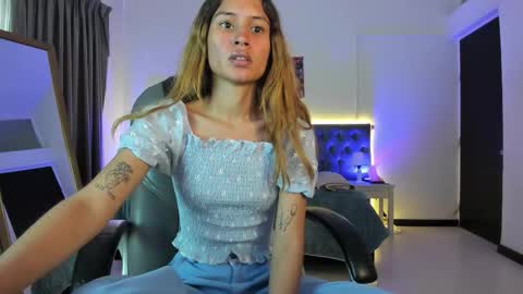 Tamy  online show from November 27, 2025, 9:06 pm