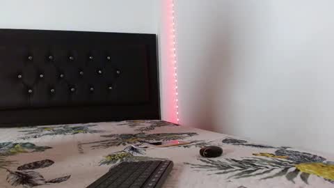 Snapshot of tamy_sexygirl chatting on February 24, 2025, 6:27 am tamy online show from February 24, 2025, 6:27 am