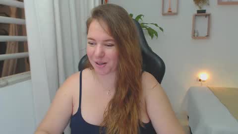 Snapshot of tamy_shine87 chatting on December 14, 2024, 4:45 am Im Samy online show from December 14, 2024, 4:45 am