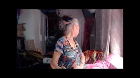 Milena online show from October 18, 2025, 3:46 pm