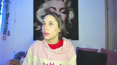 tania06 online show from January 9, 2026, 1:25 pm