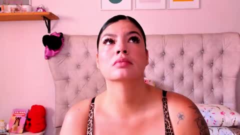 Snapshot of tania_russell23 chatting on October 19, 2025, 5:24 pm Tania online show from October 19, 2025, 5:24 pm