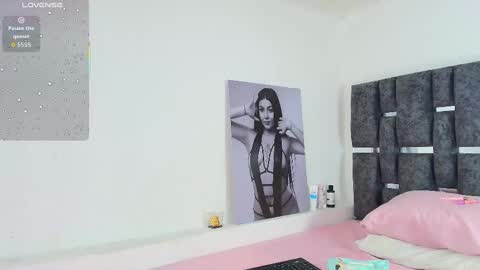 Tania online show from November 21, 2025, 12:04 pm