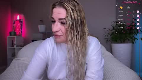 Tanya acid       online show from October 16, 2025, 11:44 am