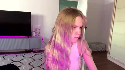 Alisa online show from February 20, 2026, 9:21 am