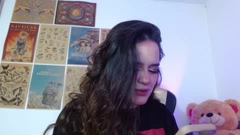    online show from December 4, 2024, 12:58 pm