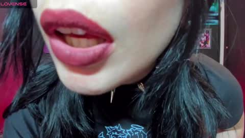 Snapshot of tara_joi chatting on February 5, 2025, 10:44 pm Tara online show from February 5, 2025, 10:44 pm