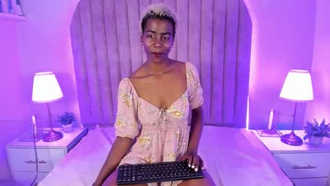 Snapshot of taramasud_ chatting on February 25, 2026, 12:09 am taramasud_ online show from February 25, 2026, 12:09 am