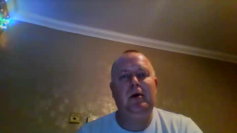 tarasan123 online show from January 1, 2025, 7:20 am