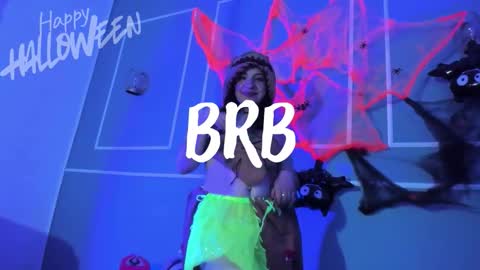 Tara online show from November 2, 2025, 2:14 am