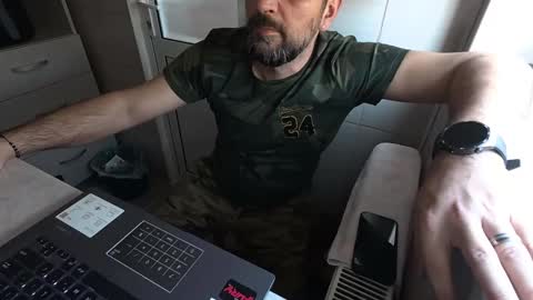 tarkan198 online show from March 4, 2025, 12:55 pm